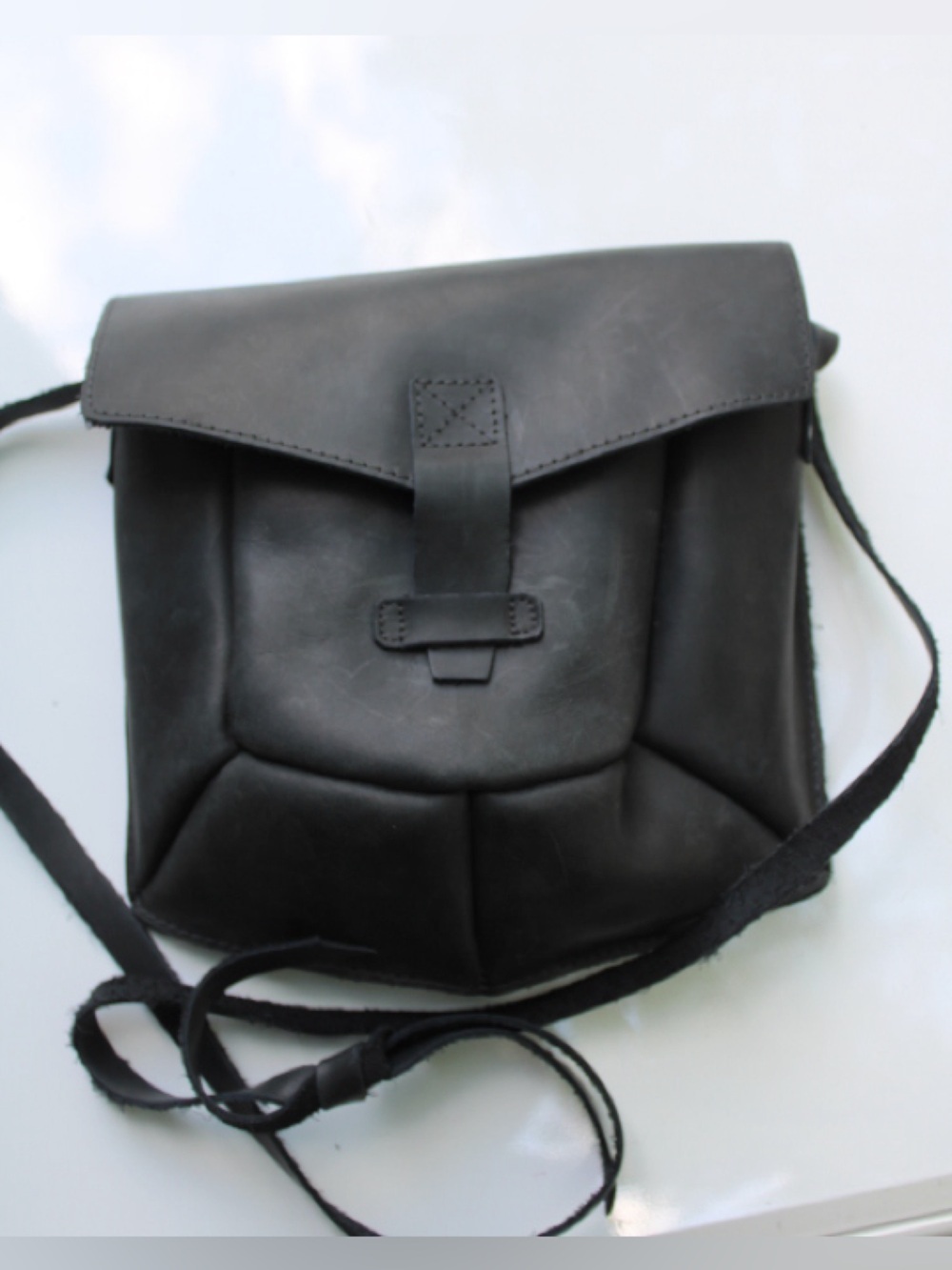 NWOT Hide & drink cross body bag Full - Picture 7 of 7